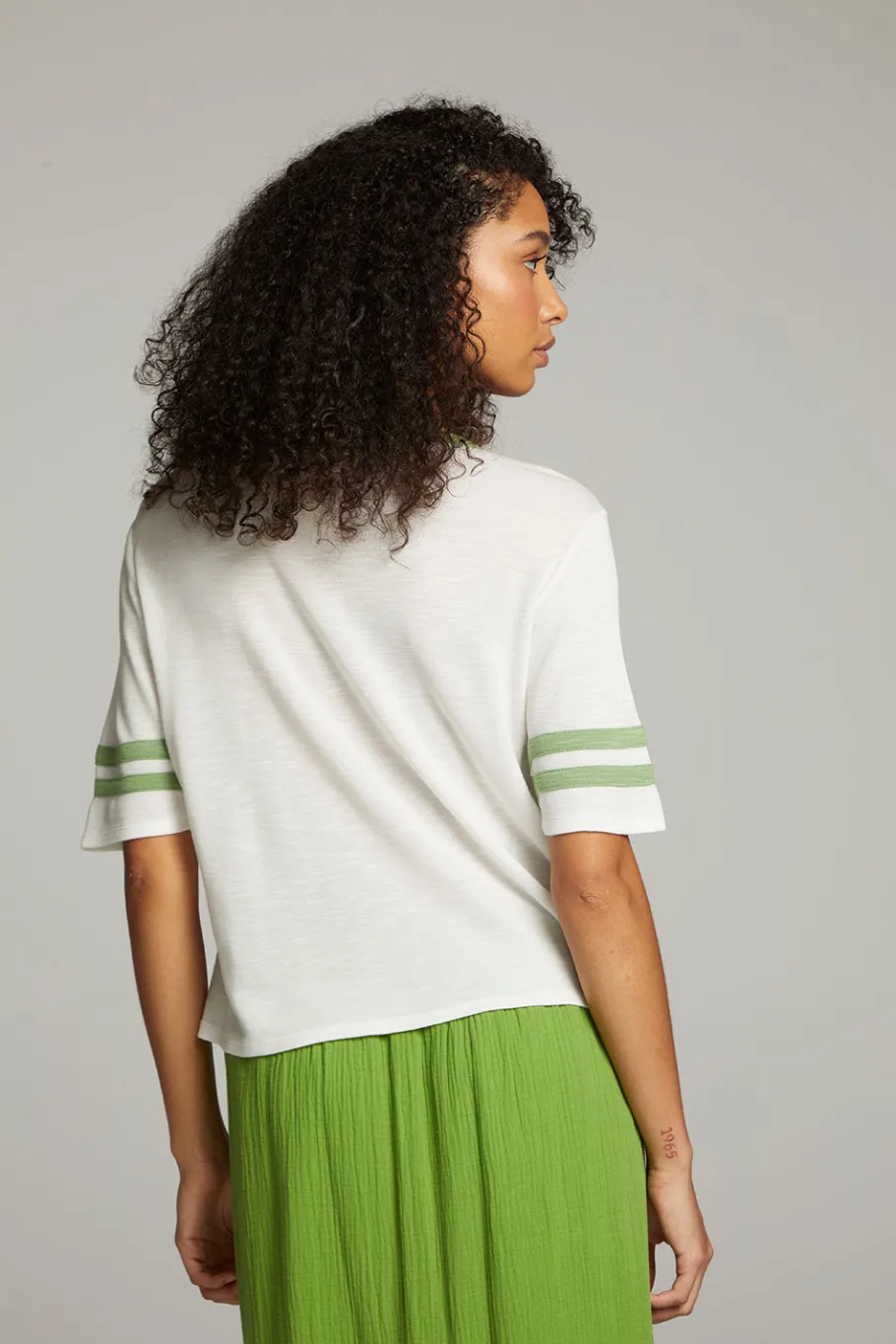 Cheap Chaser Brand Enrique White Short Sleeve