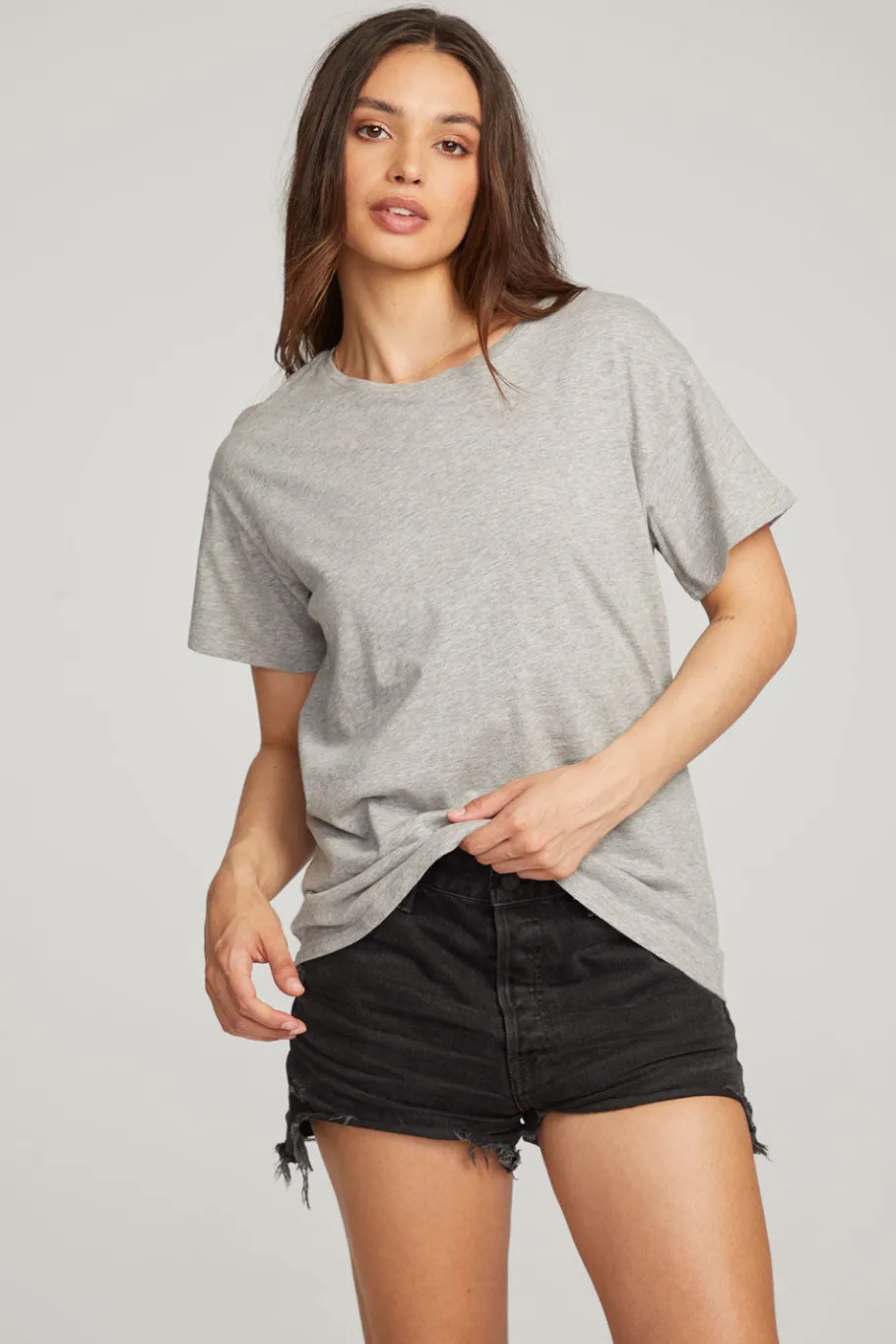 Store Chaser Brand Everyday Essential Heather Grey Crew Neck Tee