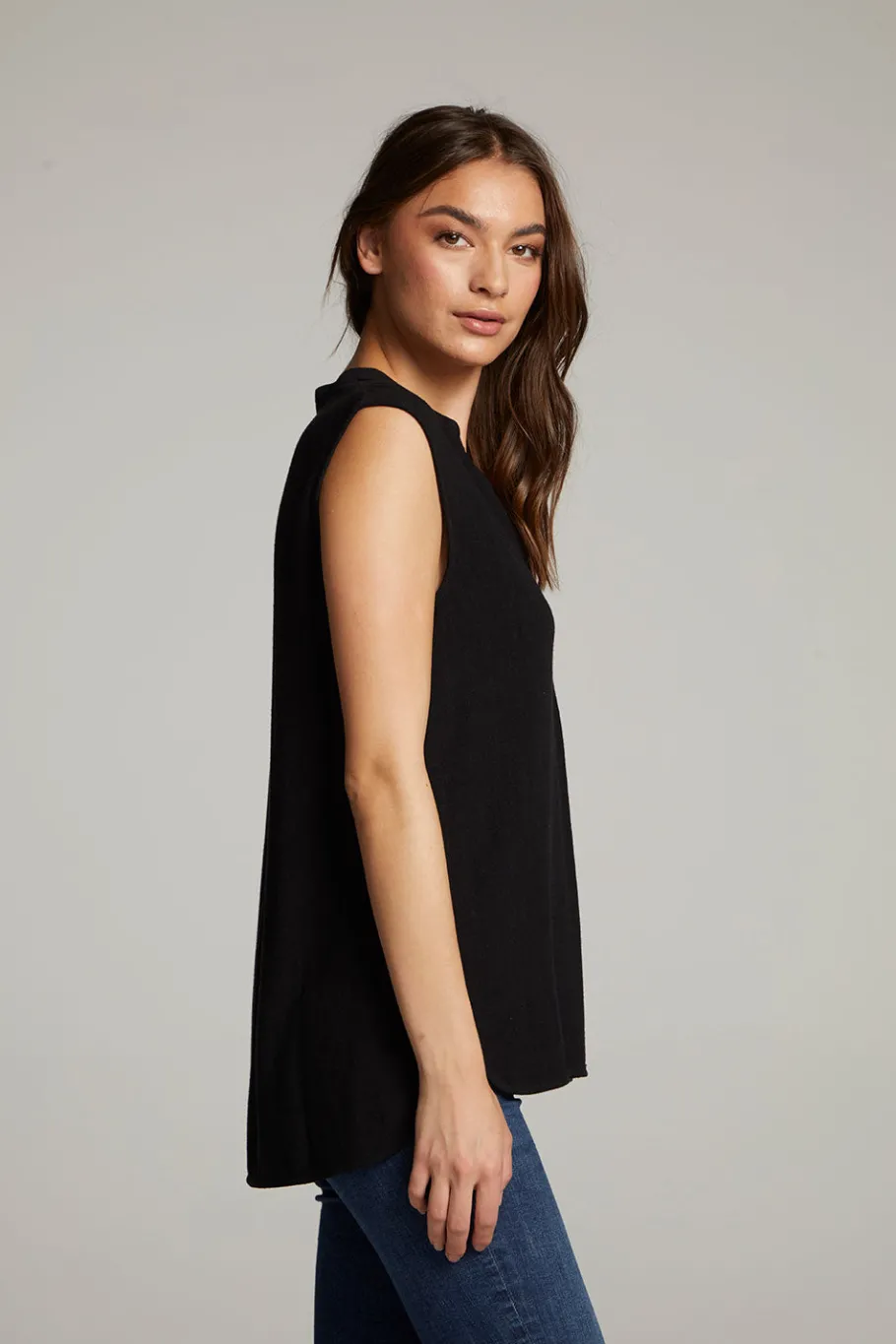 Outlet Chaser Brand Glades True Black Tank Top