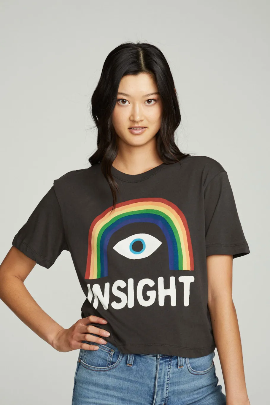 Outlet Chaser Brand Insight Rainbow Tee