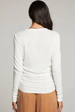 Store Chaser Brand Louis White Long Sleeve