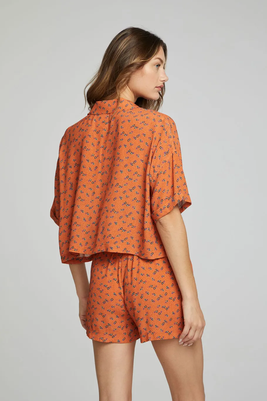 Flash Sale Chaser Brand Marine Crop Button Down - Tigerlily Floral Print