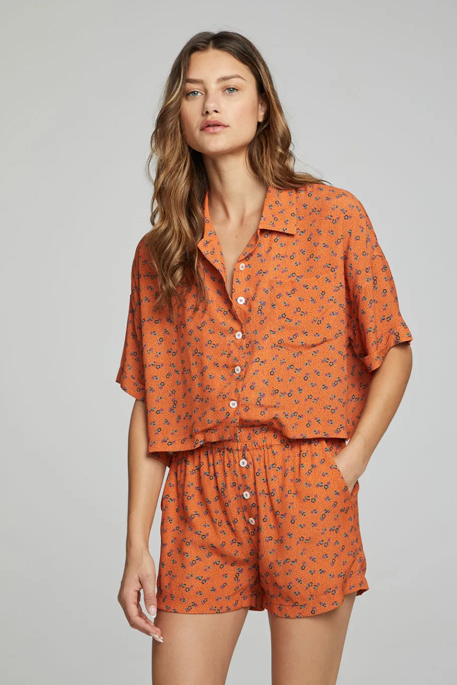 Flash Sale Chaser Brand Marine Crop Button Down - Tigerlily Floral Print