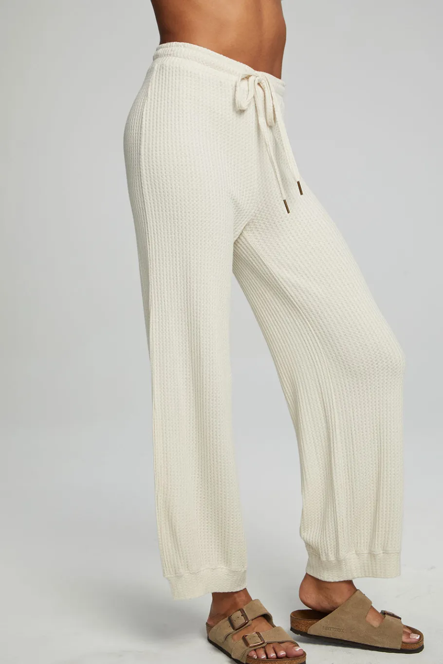 Outlet Chaser Brand Weekend Joggers - Macaroon