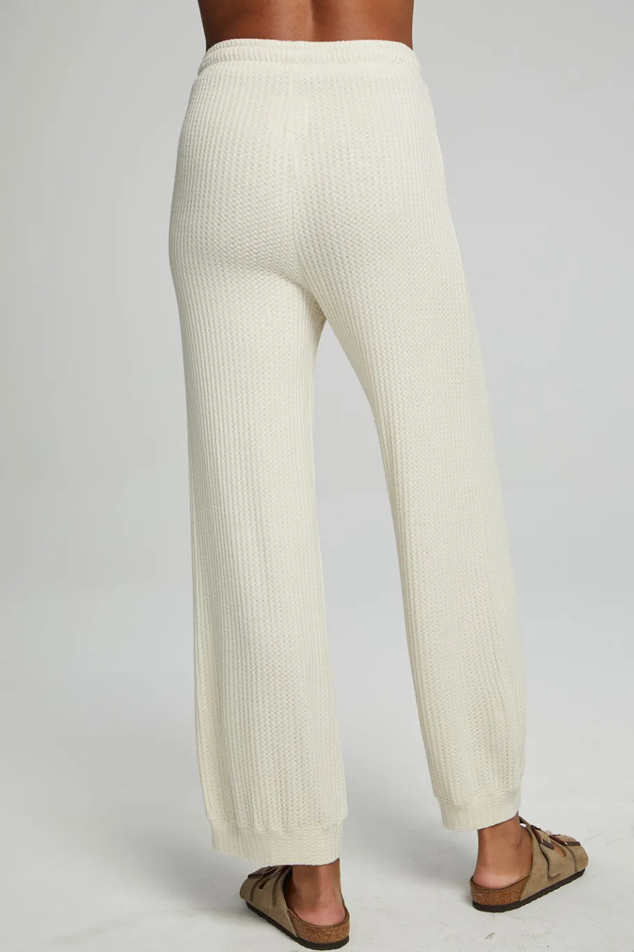 Outlet Chaser Brand Weekend Joggers - Macaroon